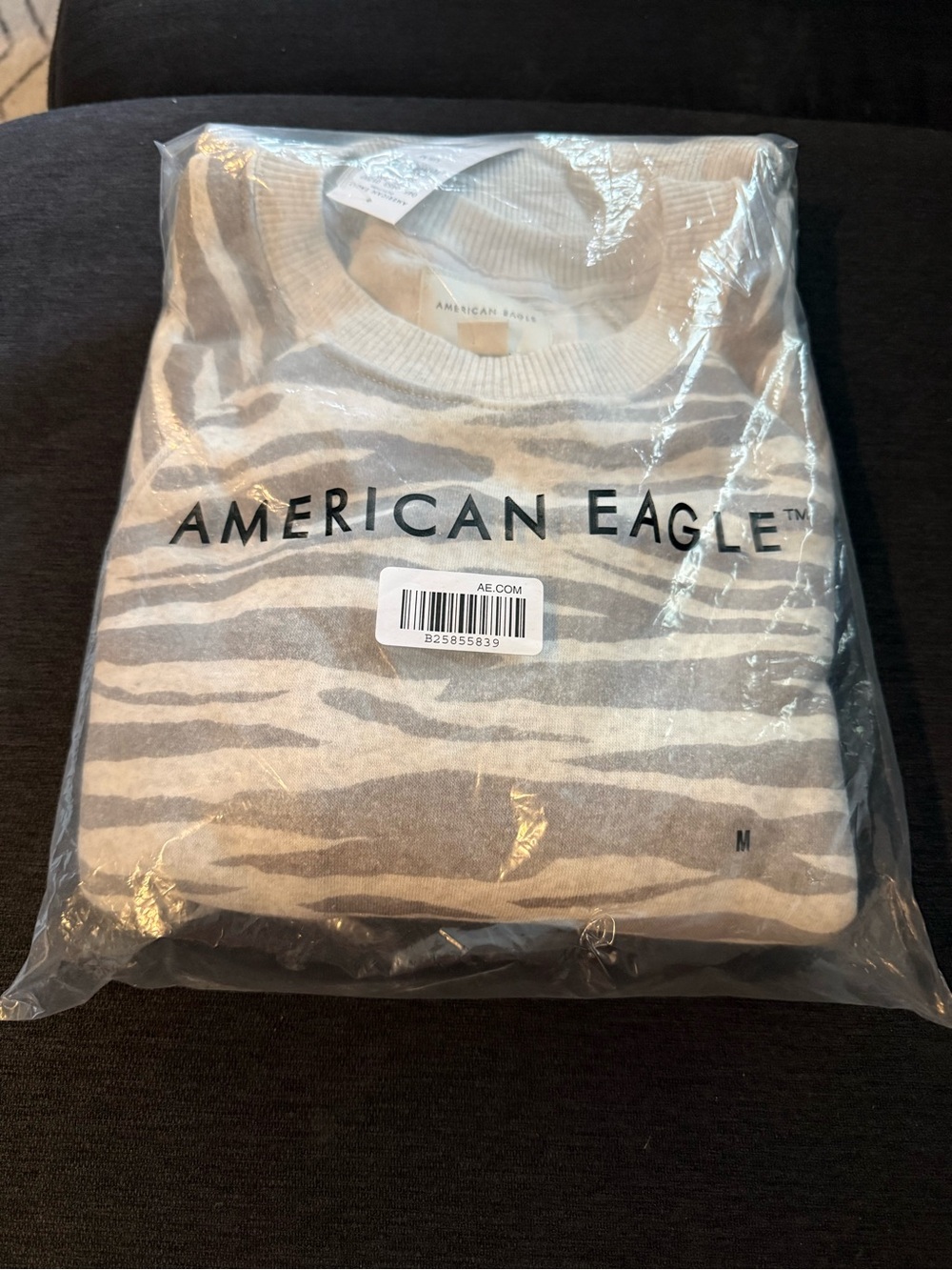 American Eagle Outfitters crewneck